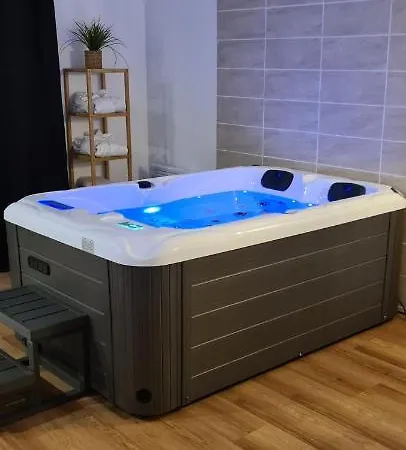 Aqua Reve Love hotel